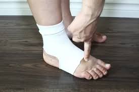 remove swelling from the feet naturally
