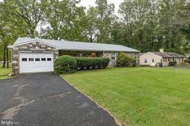 homes in montgomeryville pa