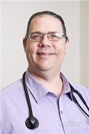 Dr. Paul Oliver MD. Family Physician. Average Rating - d02f143a-138d-4045-83b2-014e9343e3bbzoom