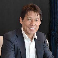 Hlv akira nishino của thái lan đã tỏ rõ vẻ thán phục bóng đá việt nam. Football Association Of Thailand Gives Akira Nishino A Two Year Contract Extension The Japan Times