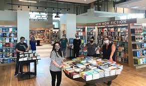 Other big booksellers have tackled amazon's onslaught by doing precisely the opposite. Barnes Noble Regroups And Looks Ahead