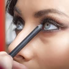 these 3 common eye makeup blunders