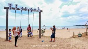 Tempat wisata pantai lamongan petawisata id : Harga Tiket Fasilitas Dan Lokasi Maps Wisata Pantai Tlangoh Bangkalan Gerbang Pulau Madura