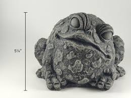 Ugly Toad Concrete Statue Free