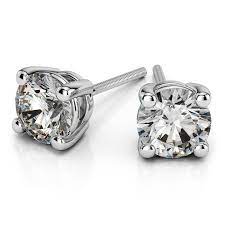 diamond stud earrings in platinum