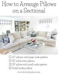 how to choose arrange throw pillows