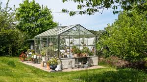 cost to build a greenhouse