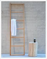 Ikea handtücher, duschtücher, badetücher, badelaken und waschlappen aus reiner baumwolle sind herrlich flauschig und saugfähig. Holz Handtuchleiter Hipana Eiche Handtuchhalter Relaxversand