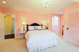 how to decorate a young woman s bedroom