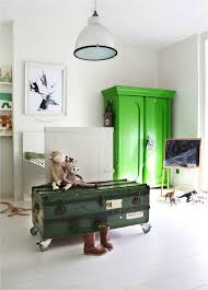 green decor ideas for a boys room