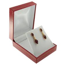 red leather clic earring pendant box