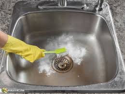 cleaning stinky drains