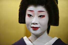 dainty geishas in secret fast food raids