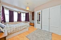 rooms for london flatshare