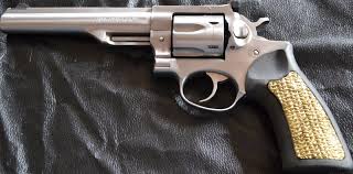 ruger gp100 super redhawk pistol grip
