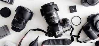 What does SLR stand for in photography?