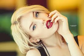 blonde makeup portrait red lip