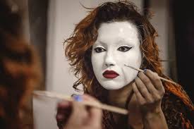 How To Make White Face Makeup Ehow