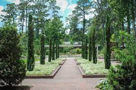 mercer botanic gardens in texas spans