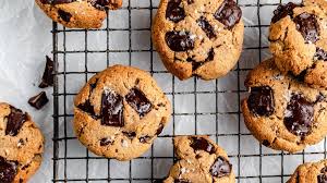 the best paleo chocolate chip cookies