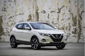 Nissan Discontinues Rogue Sport Small