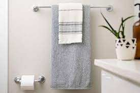 how to hang bathroom towels so they