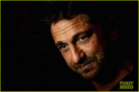 gerard butler roger dubois booth visit in geneva 07 - gerard-butler-roger-dubois-booth-visit-in-geneva-07