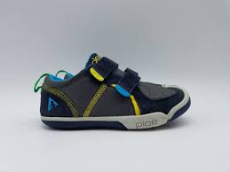 comfort running shoes blue