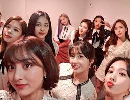 TWICE Selfie | Kpop girl groups, Twice group, Twice