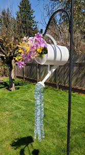 15 awesome diy recycled garden art