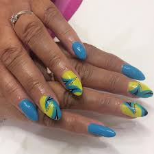 beauty salon enhance nails and beauty