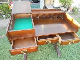 old desk into a makeup table