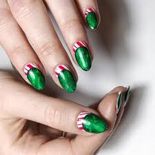 Now celebrate christmas festive season with a lot of joy by trying these 20 amazing and easy diy christmas nail art designs in these christmas holidays. 15 Christmas Nail Art Designs I Can T Stop Staring At Who What Wear