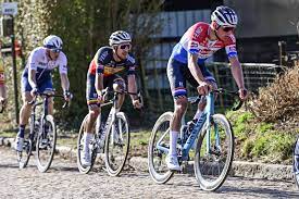 Van der Poel surrounded by 'cross talent in Strade Bianche team |  Cyclingnews