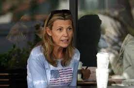 vanna white without makeup to