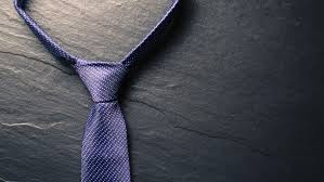 Krawatte binden für den abiball anleitung mit video. Krawattenknoten Krawatte Richtig Binden Einfache Anleitung