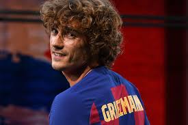 Many barcelona fans are not happy with antoine griezmann's long hair. Antoine Griezmann Calls Atletico Madrid Response To Barcelona Transfer A Pity Bleacher Report Latest News Videos And Highlights