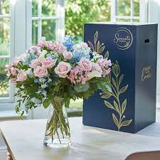 Send flowers to surprise your special someone with their established in 1988 as calyx & corolla, today calyx flowers provides premium luxury flowers, plants and gifts for flower lovers across the country. Anniversary Flowers Next Day Delivery Serenata Flowers