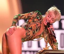 Miley Cyrus NUDE & NASTY [All Photos, Updated 2021] – Leaked Pie