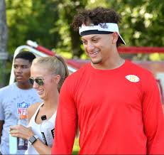 Patrick mahomes, the master chief, has ascended to the top spot among the football qb hierarchy. Patrick Mahomes Proposed To His Girlfriend In Arrowhead Stadium Suite After Ring Ceremony Tigerdroppings Com