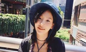 tae yeon shows freckles in makeup free