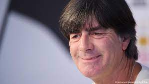Joachim low is a famous name for the football world for being a successful manager and coach from the german national football team who has given success to the national team since his entrance in the position and recently been the winner of 2014 fifa world cup. Joachim Low Ich Gehe Ein Gewisses Risiko Ein Sport Dw 19 03 2019