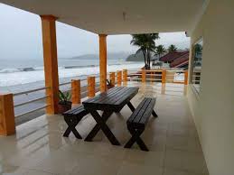 Pelabuhan ratu is a town in the bogor raya region, at the south coast of western java, indonesia. Villa Mila Tepi Pantai Karang Hawu Sukabumi Harga Hotel Terbaru Di Traveloka