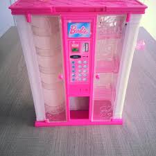 The pink closet is decorated with clear double doors for a glimpse into barbie. Find More Barbie Accessories Closet For Sale At Up To 90 Off