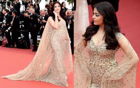 curly fries bollywood stars at cannes 2016