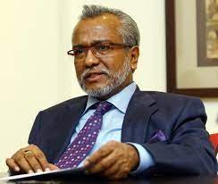 Lawyer tan sri muhammad shafee abdullah failed in his applications to obtain the appointment letter of datuk seri gopal sri ram as senior deputy public prosecutor and also to recuse the former federal court judge from leading the prosecution team in his money laundering case. I Am Out In The Open I Can T Be Hiding The Star