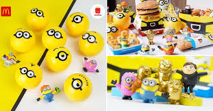 Mcdonald's hasbro gaming happy meal toys january 2021.there are 8 mini hasbro gaming classic game boards to collect: Minions Are Invading Mcdonald S With Limited Edition Capsule Toys And Adorable Menu