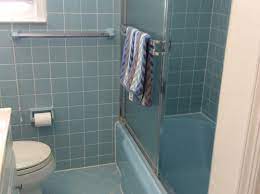 help upgrading 60 s blue bathroom