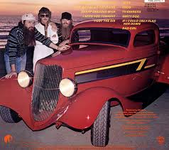 De bandleden zijn billy gibbons (zang en gitaar ), dusty hill ( basgitaar ) en frank beard ( drums ). Texas Classic Chevy Experience Zz Top Eliminator Coupe I Thought That Car Was Stolen