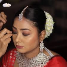 how to apply bridal eye makeup